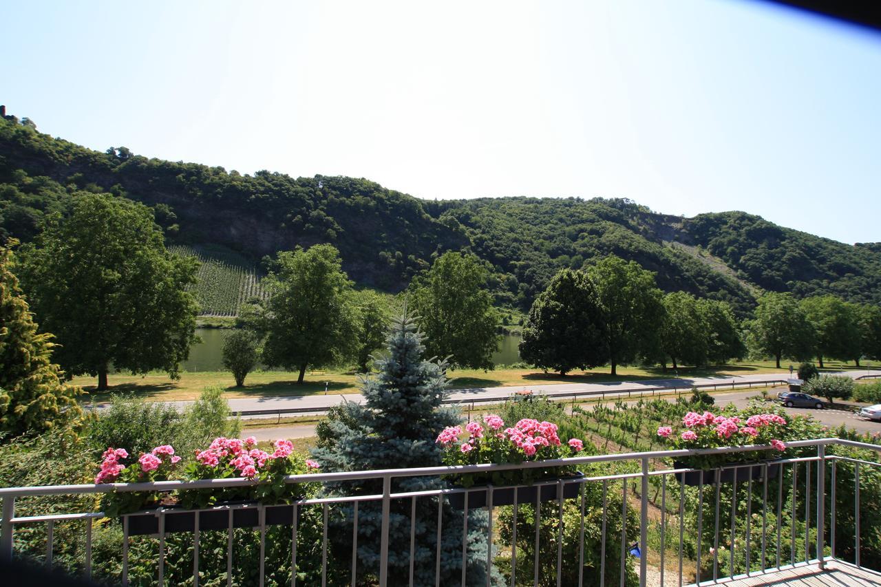 Weingut Bernd Hermes Krov Bagian luar foto